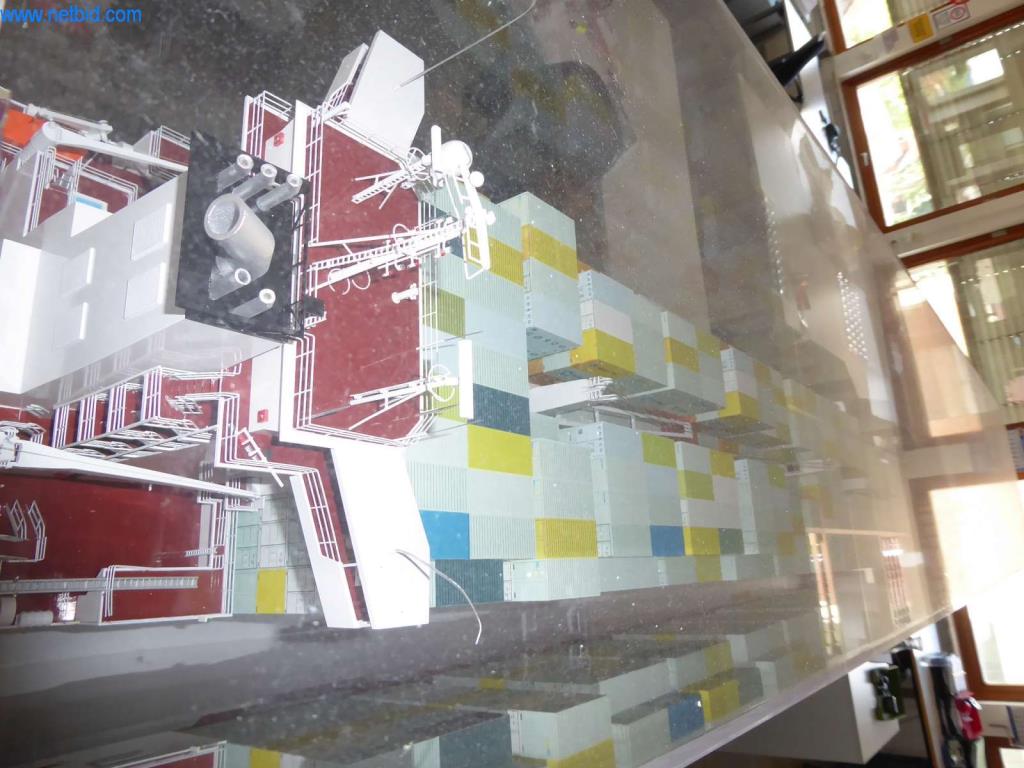 Máquinas e sistemas da Pella Sietas GmbH-8