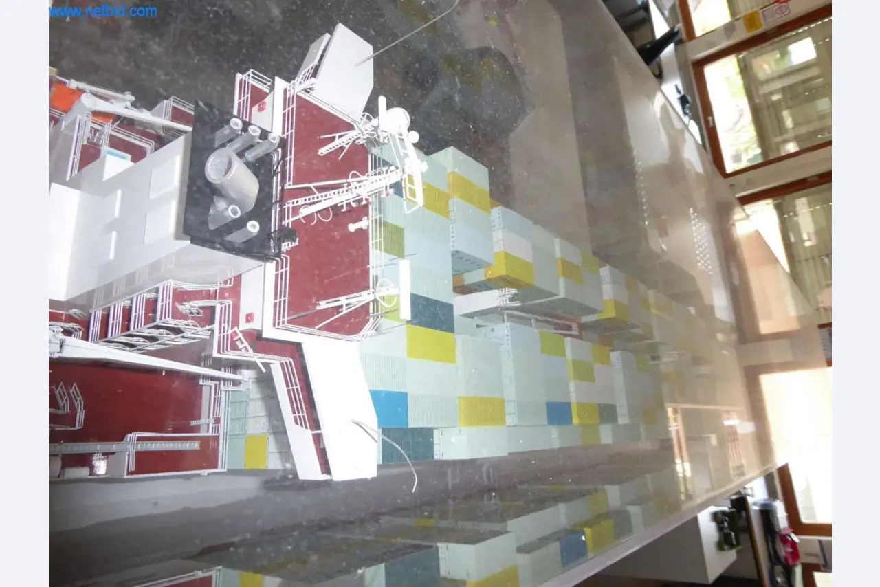 Máquinas y sistemas de Pella Sietas GmbH-8