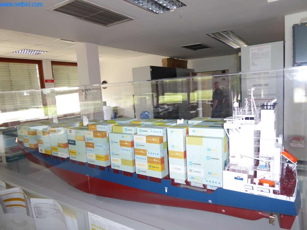 Máquinas e sistemas da Pella Sietas GmbH-9