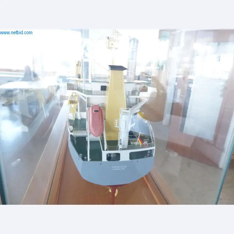 Machinery and equipment of Pella Sietas GmbH-12