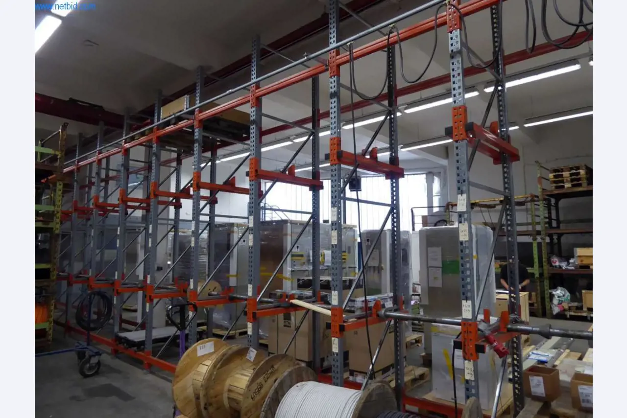 Máquinas y sistemas de Pella Sietas GmbH-1