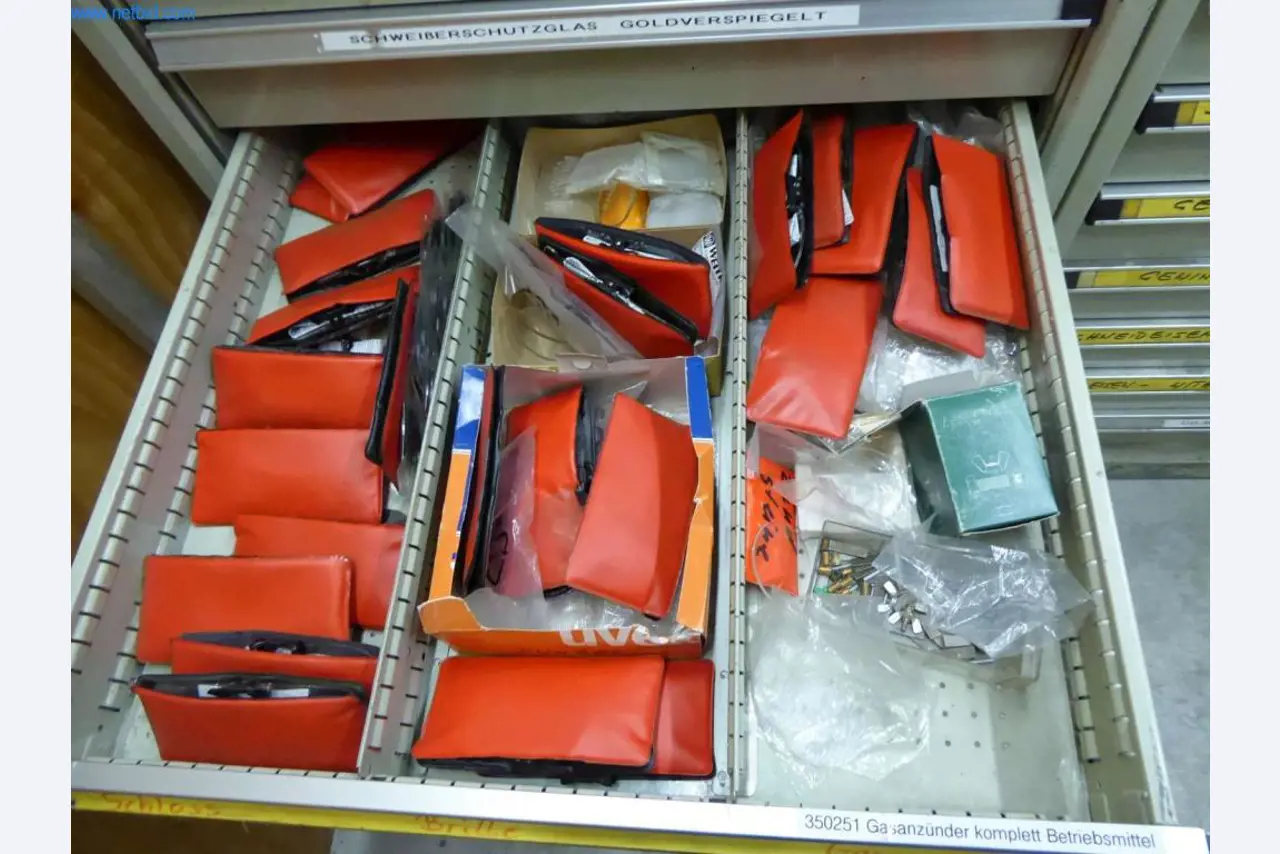 Maschinen und Anlagen der Pella Sietas GmbH-3