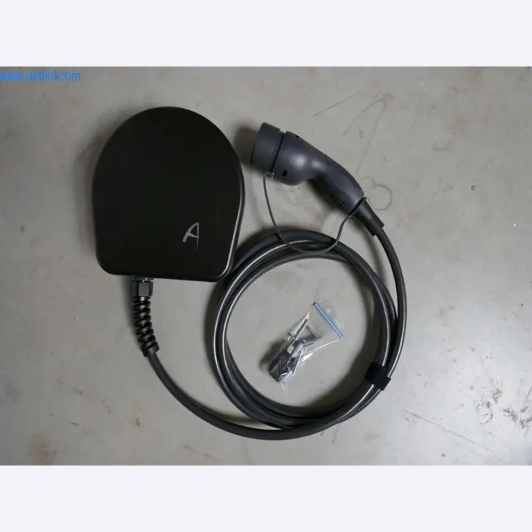 Wallboxen und Ladekabel (diverse Marken)-1