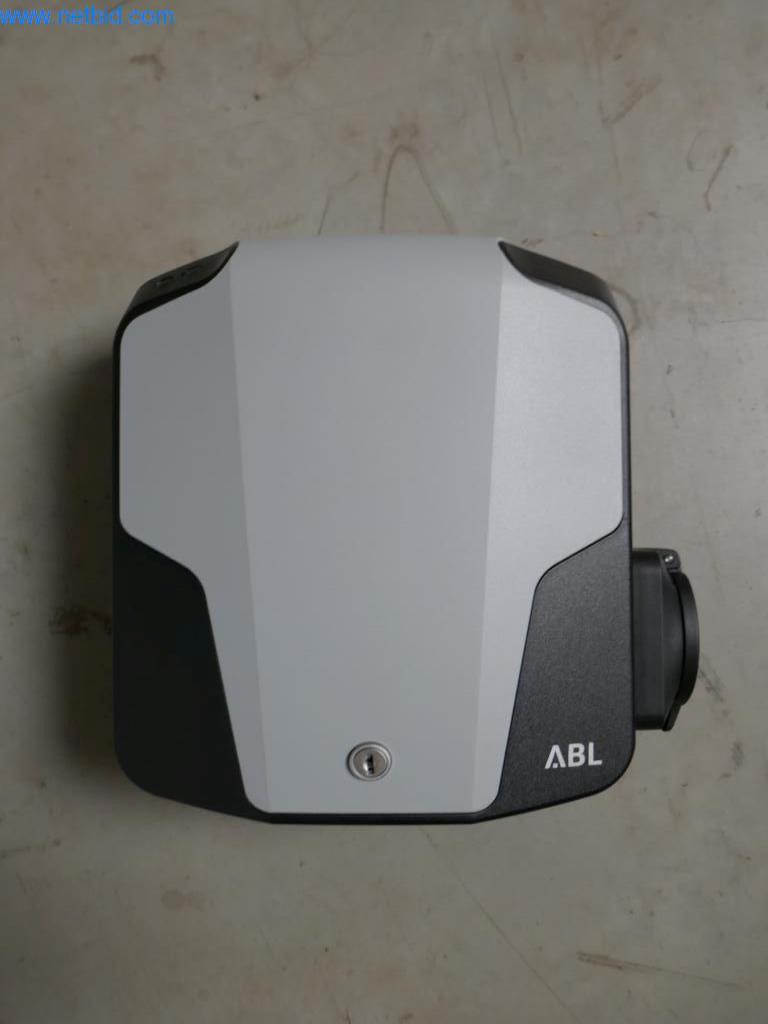 Provozní a kancelářské vybavení, zásoby-1