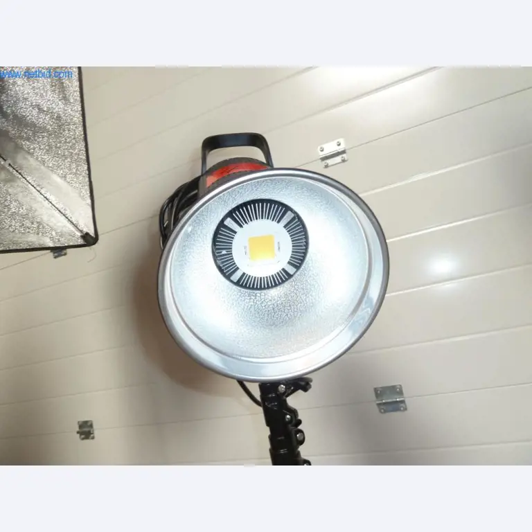 Poslovna in pisarniška oprema, zaloge-4