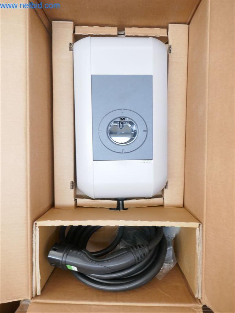 Wall boxes and charging cable-1