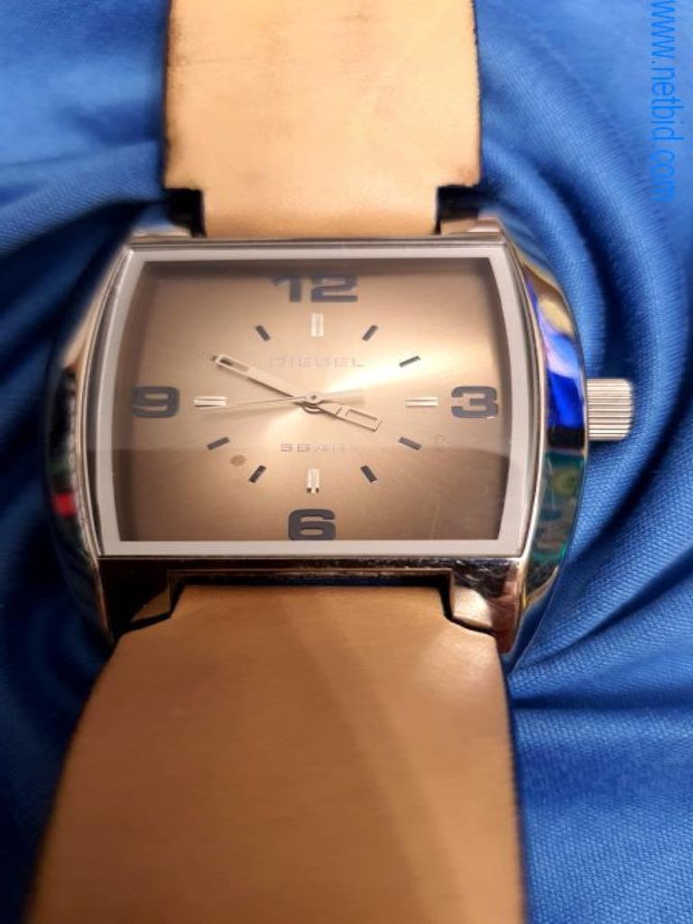 Vários relógios de pulso-2