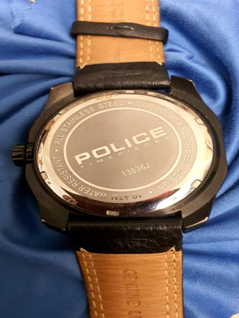 Vários relógios de pulso-3