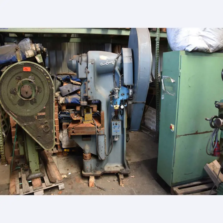 Liquidación de existencias Máquinas y accesorios-1