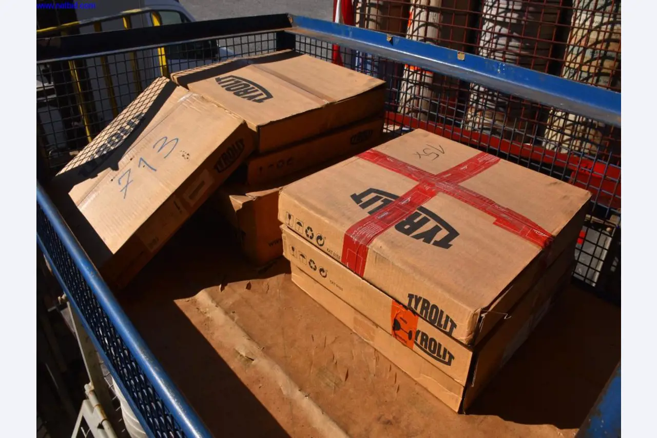 Liquidación de existencias Máquinas y accesorios-1