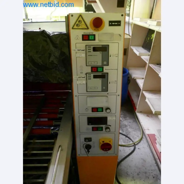 Stroje pro výrobu desek s plošnými spoji-5