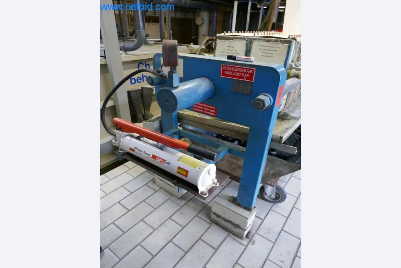 Maschinen aus dem Bereich Leiterplattenfertigung-3