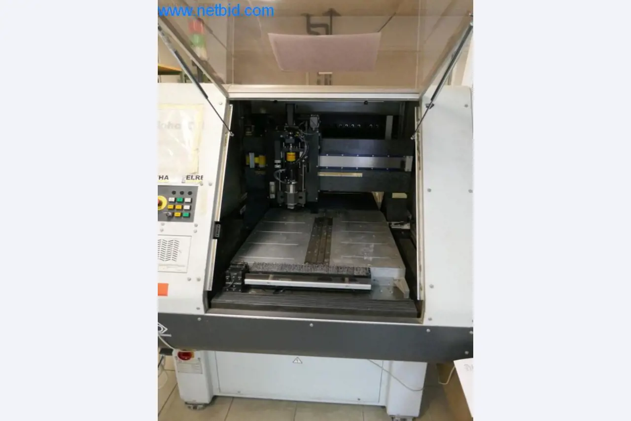 Stroje pro výrobu desek s plošnými spoji-2