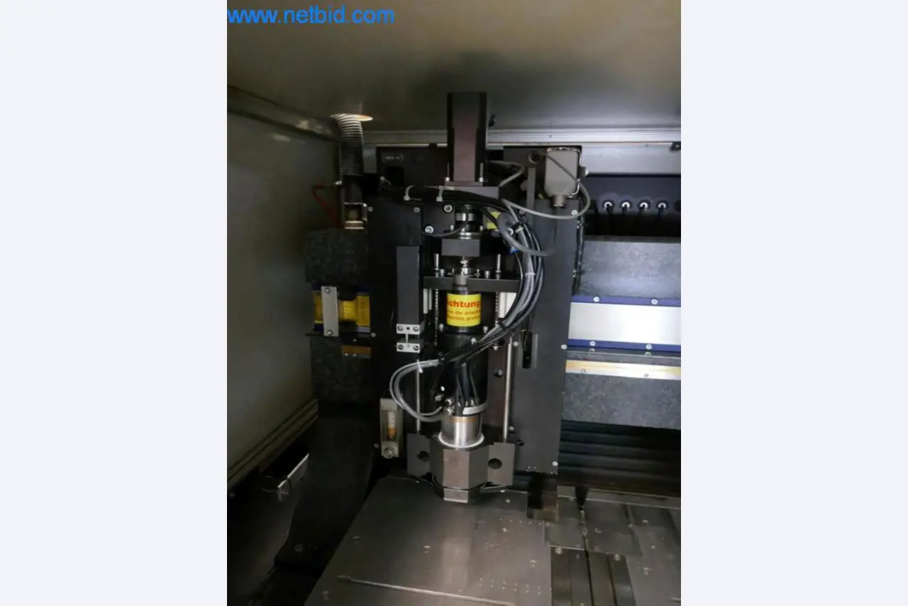 Stroje pro výrobu desek s plošnými spoji-3