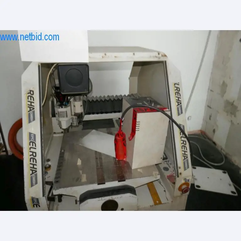 Stroje pro výrobu desek s plošnými spoji-4