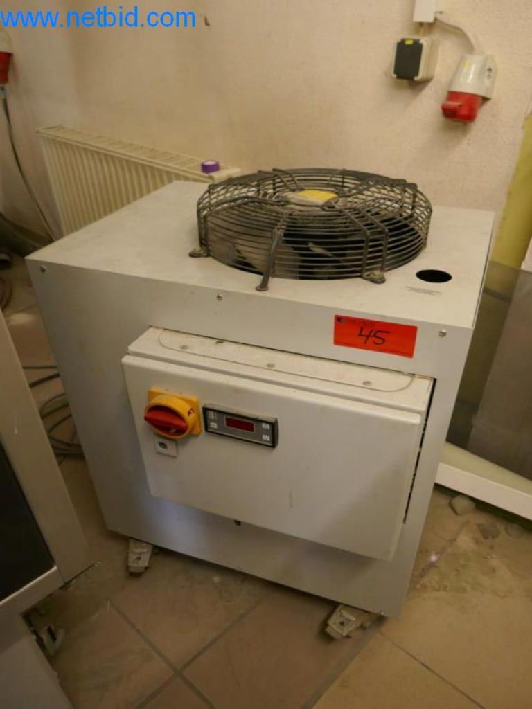 Stroje pro výrobu desek s plošnými spoji-3