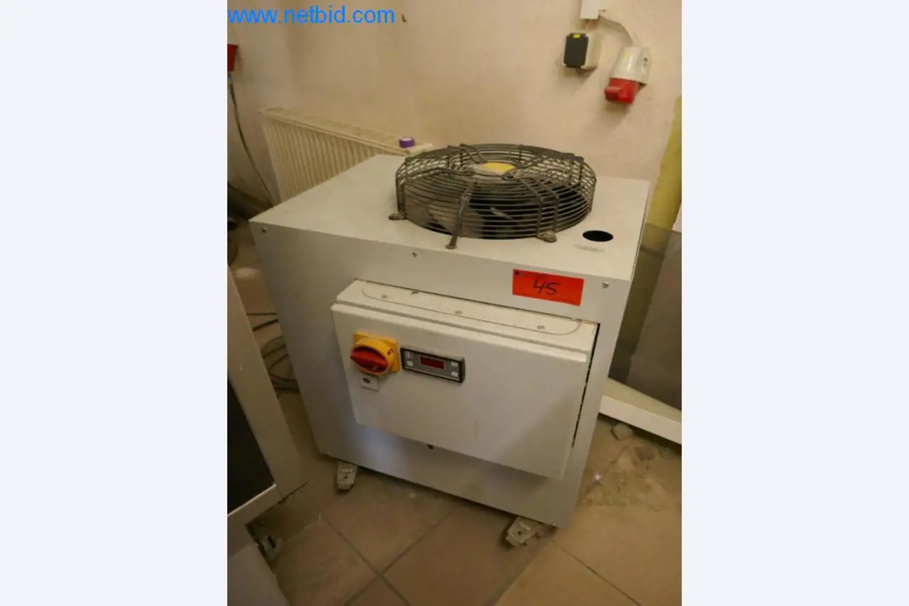 Stroje pro výrobu desek s plošnými spoji-3
