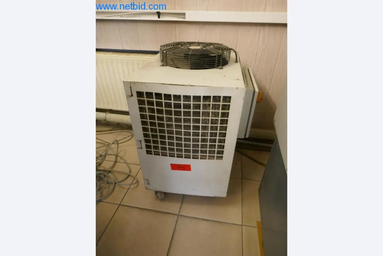 Stroje pro výrobu desek s plošnými spoji-4