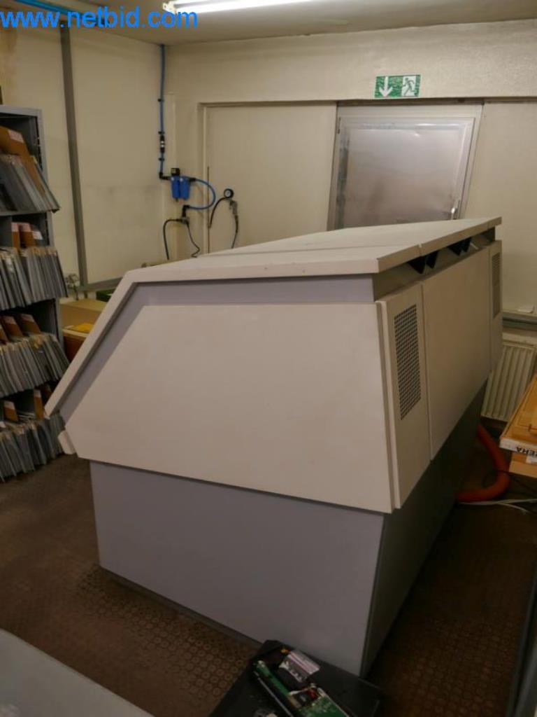 Stroje pro výrobu desek s plošnými spoji-4