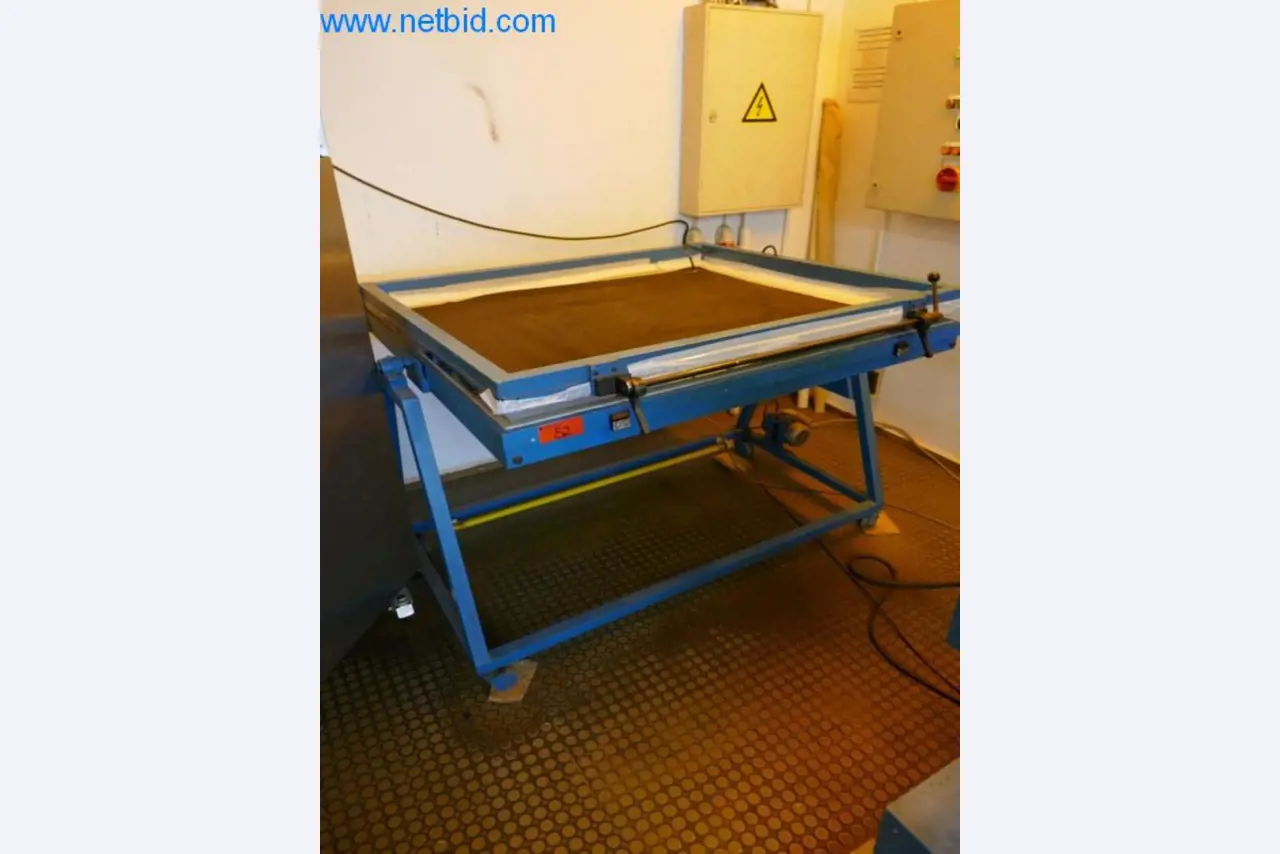 Stroje pro výrobu desek s plošnými spoji-2