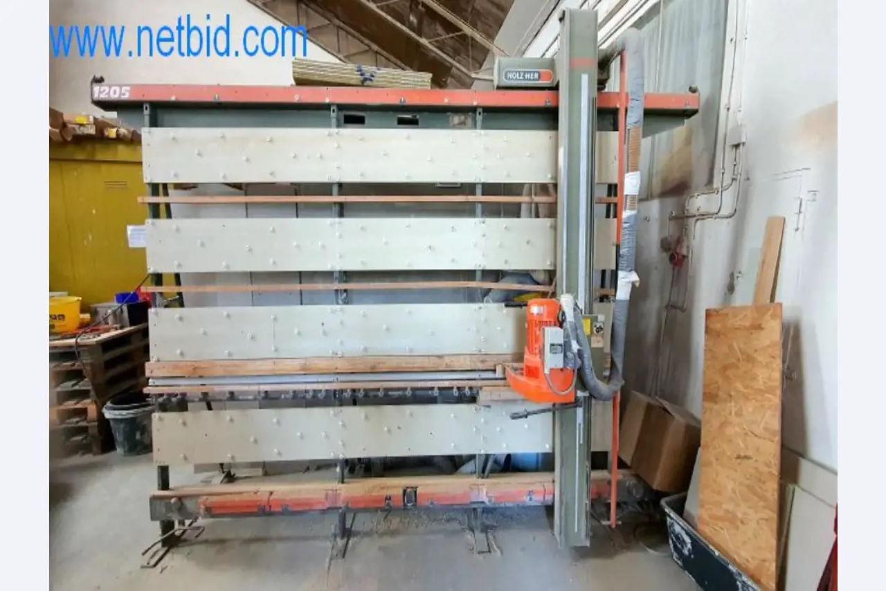 Operating and office equipment of a plasterer and painters shop-1