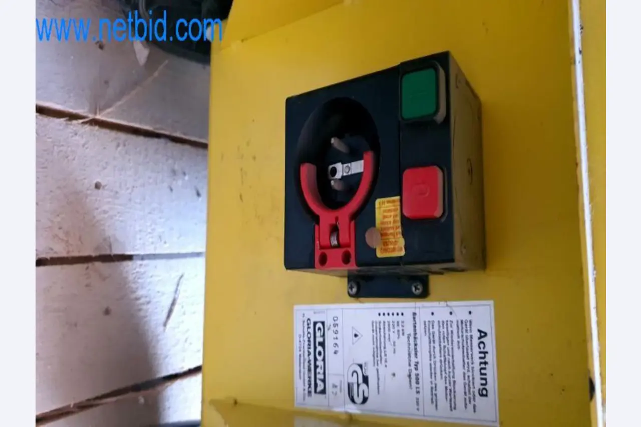 Betriebs- und Geschäftsausstattung eines Gipser- und Malergeschäftes-2