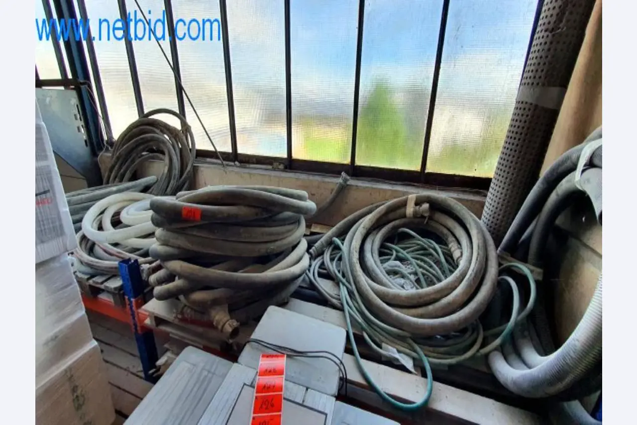 Operating and office equipment of a plasterer and painters shop-1