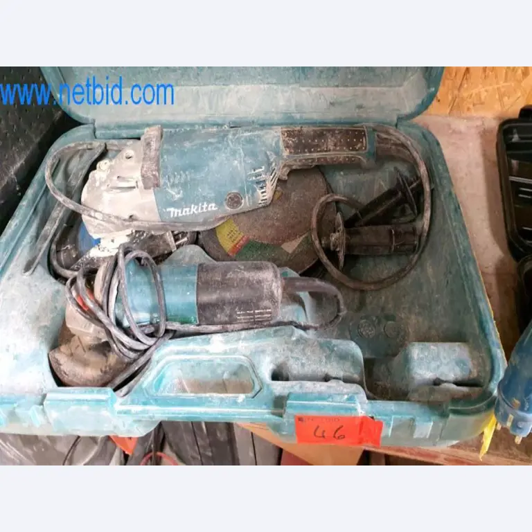 Operating and office equipment of a plasterer and painters shop-1