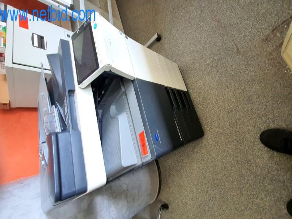 Operating and office equipment of a plasterer and painters shop-1