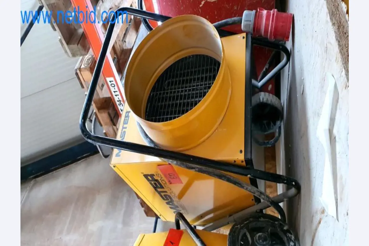 Operating and office equipment of a plasterer and painters shop-1