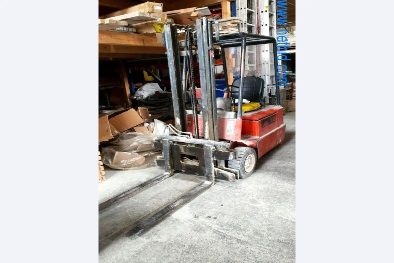 Betriebs- und Geschäftsausstattung eines Gipser- und Malergeschäftes-1