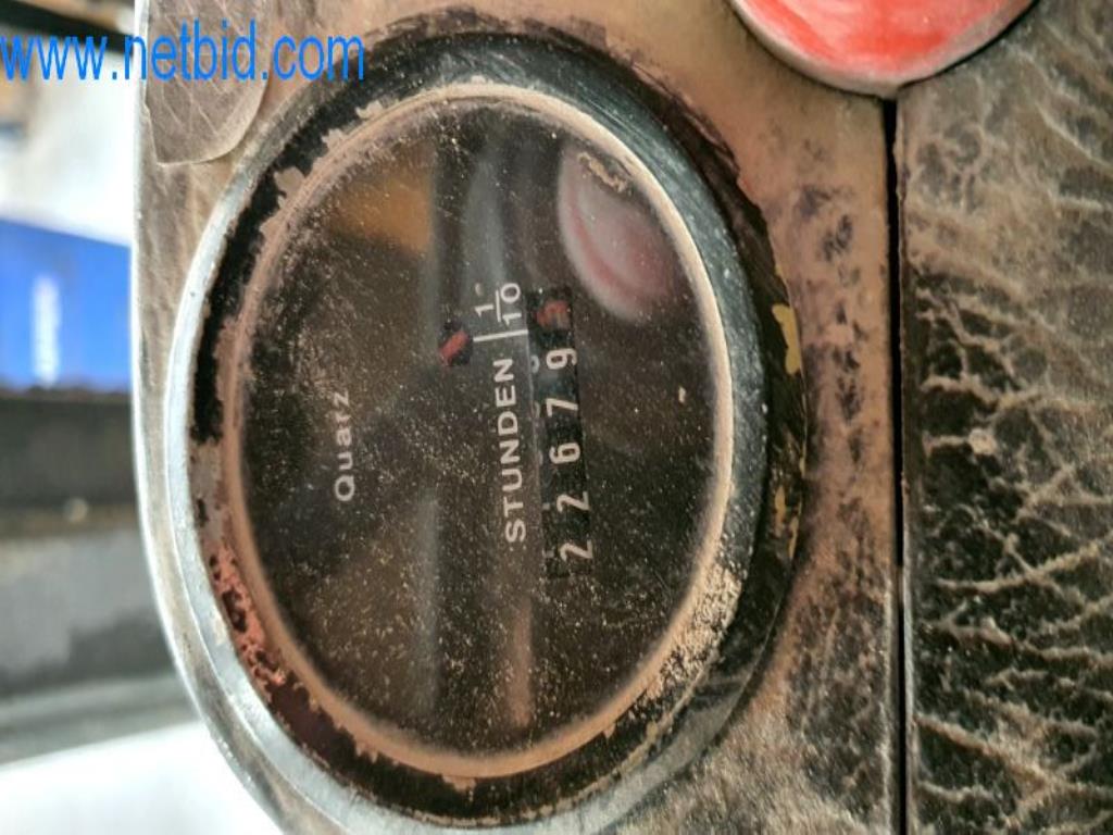 Operating and office equipment of a plasterer and painters shop-2