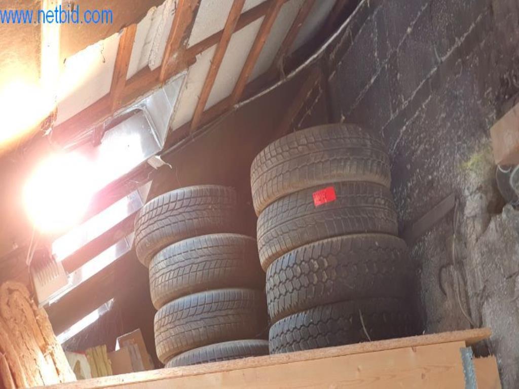 Operating and office equipment of a plasterer and painters shop-1