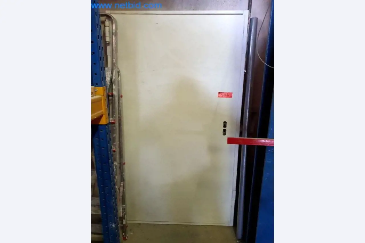 Operating and office equipment of a plasterer and painters shop-1