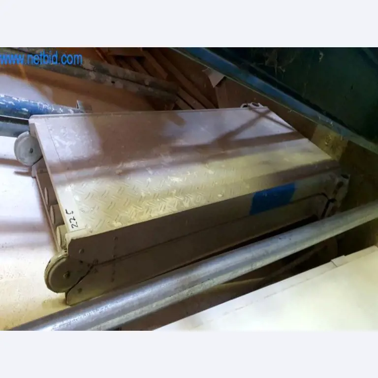 Operating and office equipment of a plasterer and painters shop-1