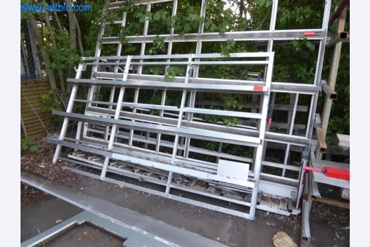 Maschinen aus dem Bereich Fenster- und Metallbau, Fassadenbau-1