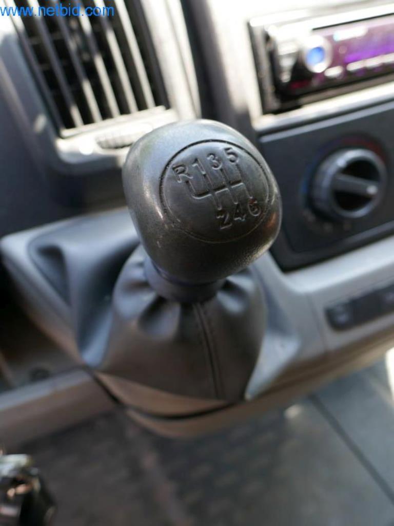 Stroji za izdelavo oken in kovinskih konstrukcij, izdelavo fasad-9