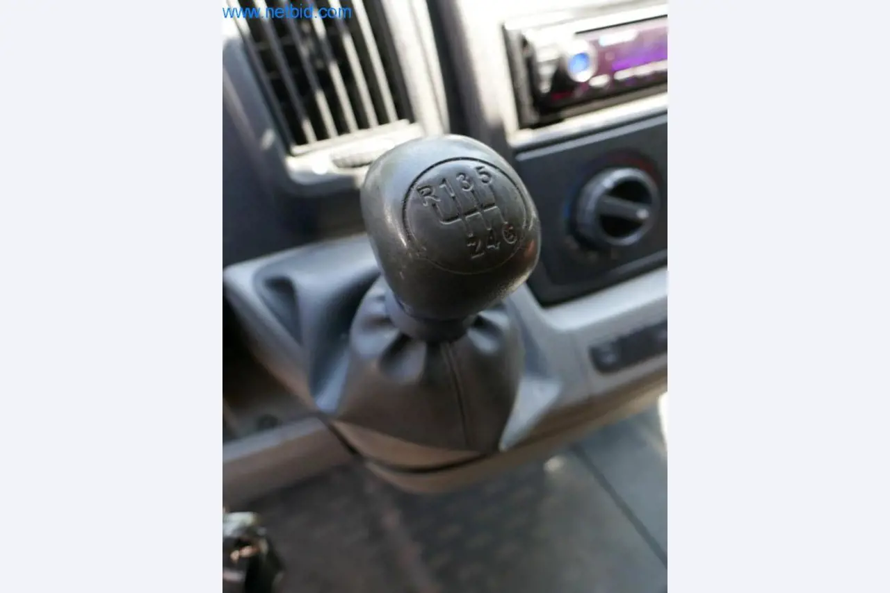 Stroji za izdelavo oken in kovinskih konstrukcij, izdelavo fasad-9