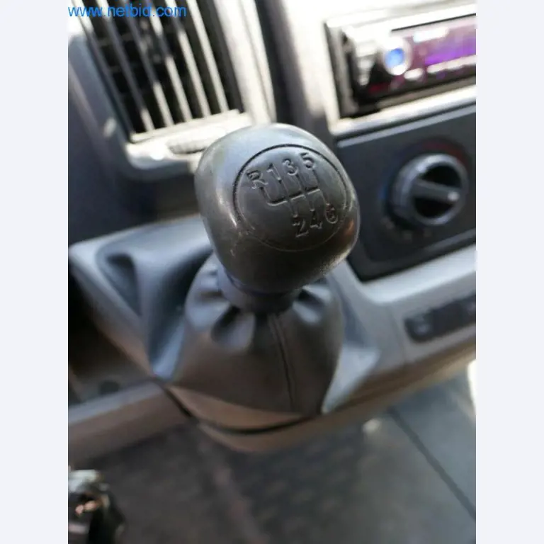 Stroji za izdelavo oken in kovinskih konstrukcij, izdelavo fasad-9