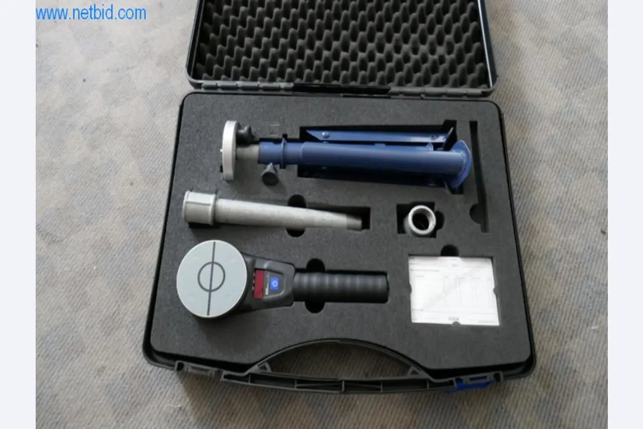 Machines du domaine de la construction de fenêtres et de métal, construction de façades-1