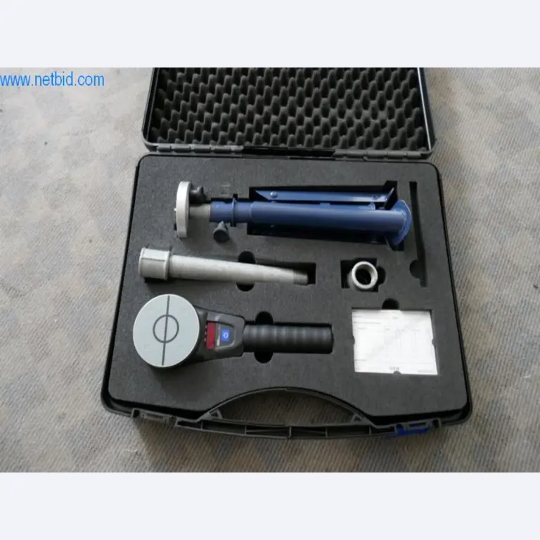 Machines du domaine de la construction de fenêtres et de métal, construction de façades-1