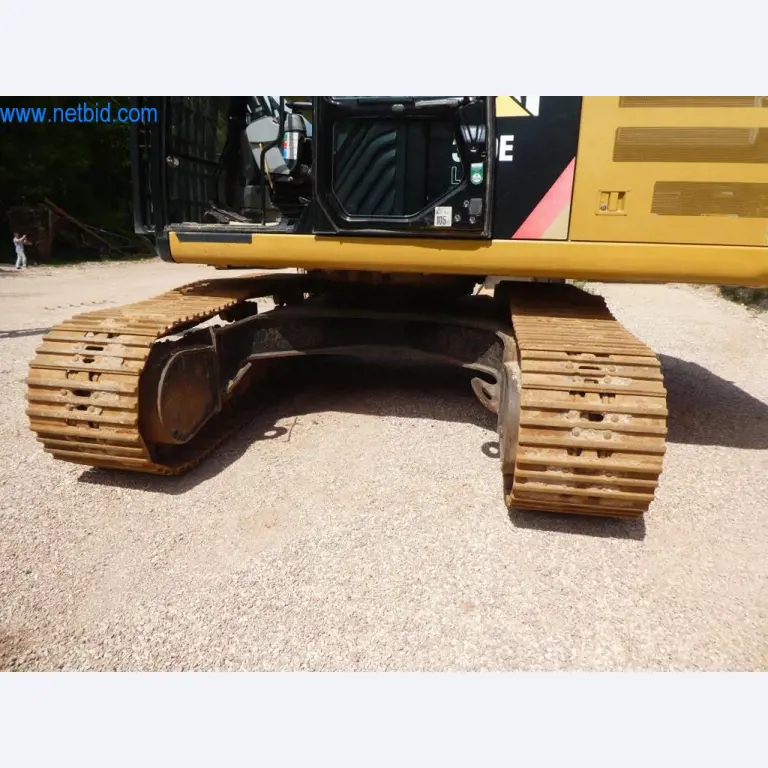 Construction machinery and vehicles-16