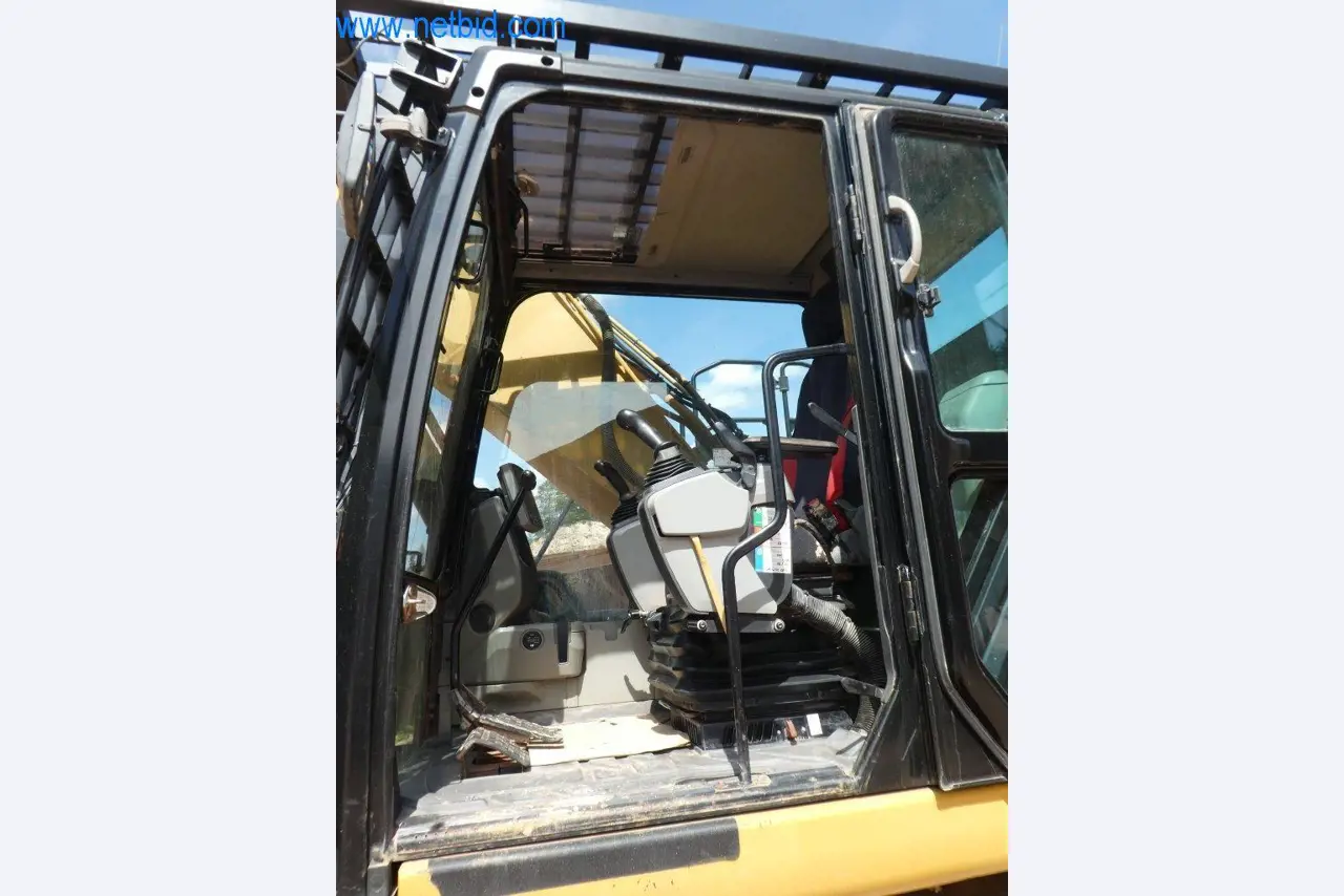 Construction machinery and vehicles-19