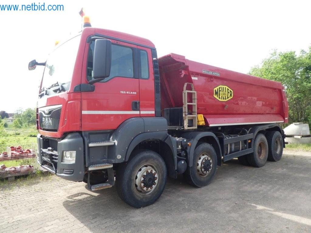 Maszyny budowlane i pojazdy-12