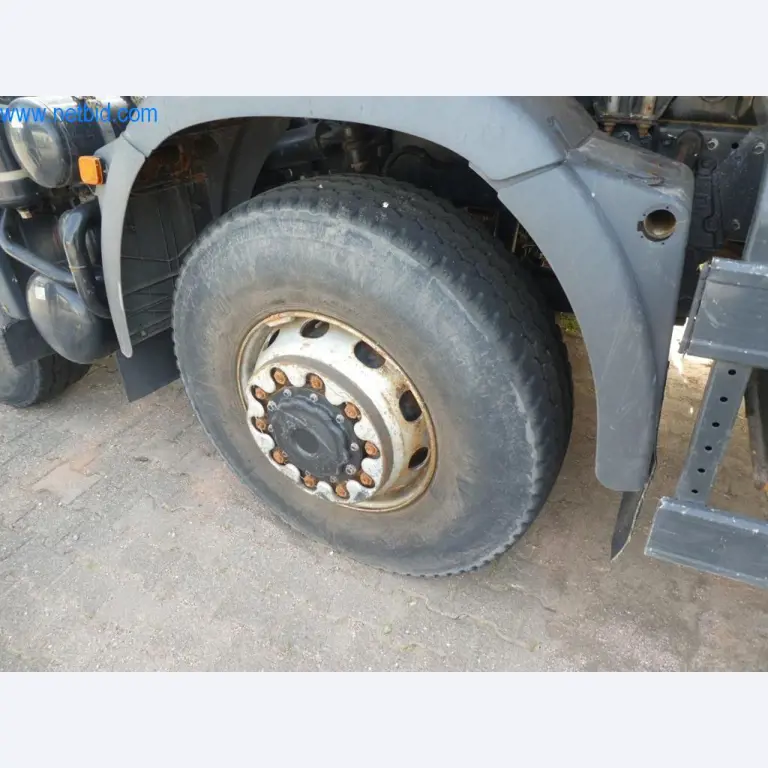 Baumaschinen und Fahrzeuge-17