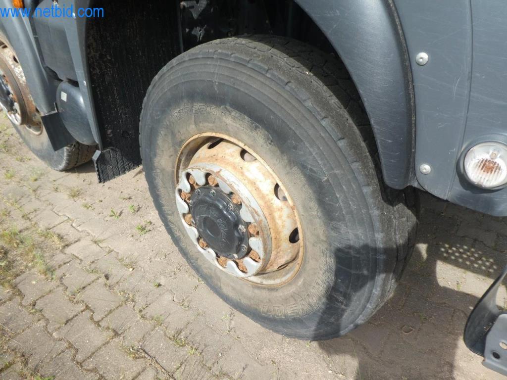 Maszyny budowlane i pojazdy-19