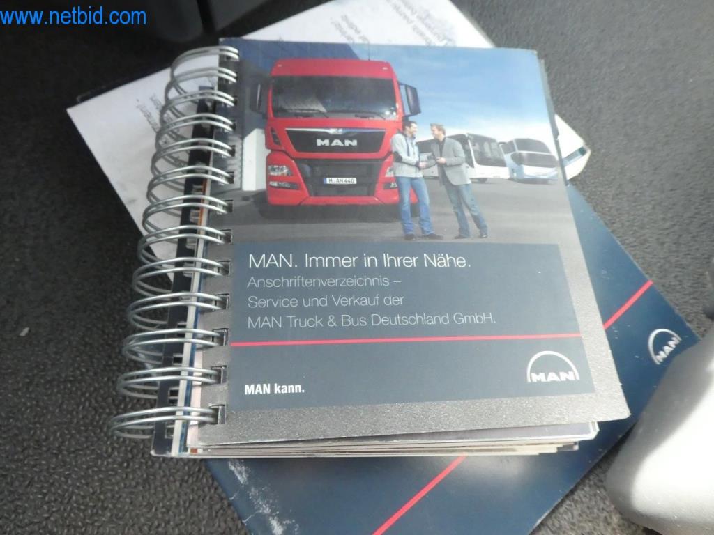 Baumaschinen und Fahrzeuge-23