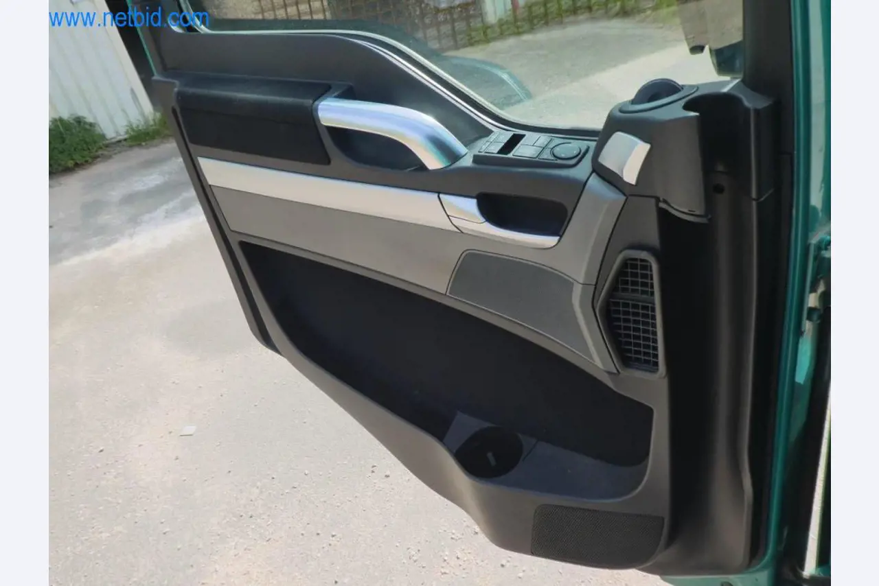 Construction machinery and vehicles-5