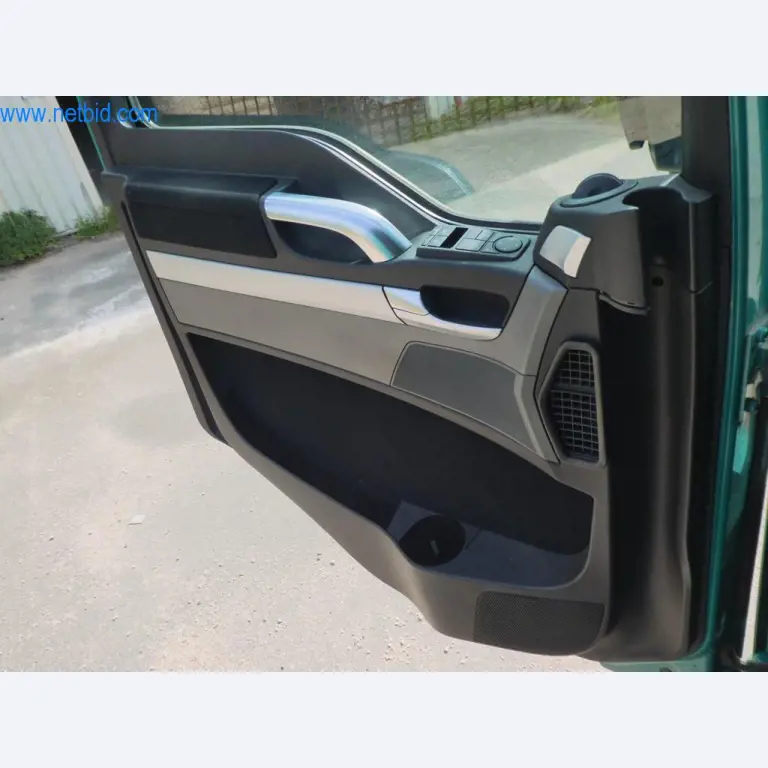 Construction machinery and vehicles-5