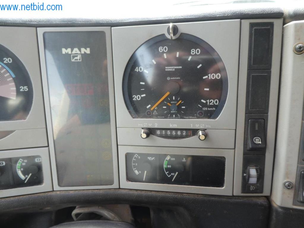 Machines de construction et véhicules-25